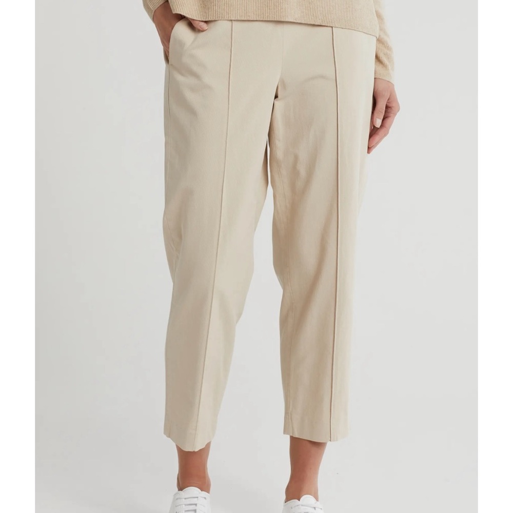Vince Women's Beige Trousers